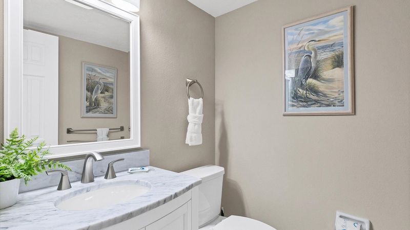 Bathroom 3
Half Bath