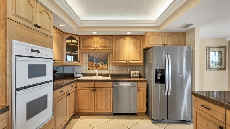 Kitchen (Angle 2)