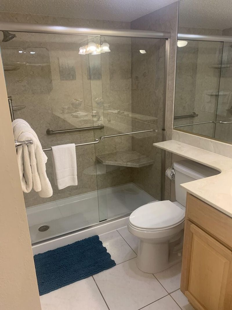 Primary en-suite with walk-in shower