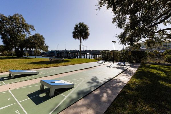 Shuffleboard & Cornhole