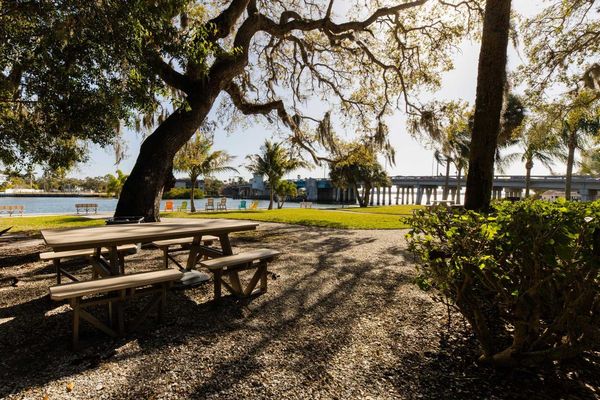 Walking Trail & Picnic Area