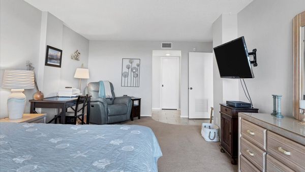 Master Bedroom (Angle)