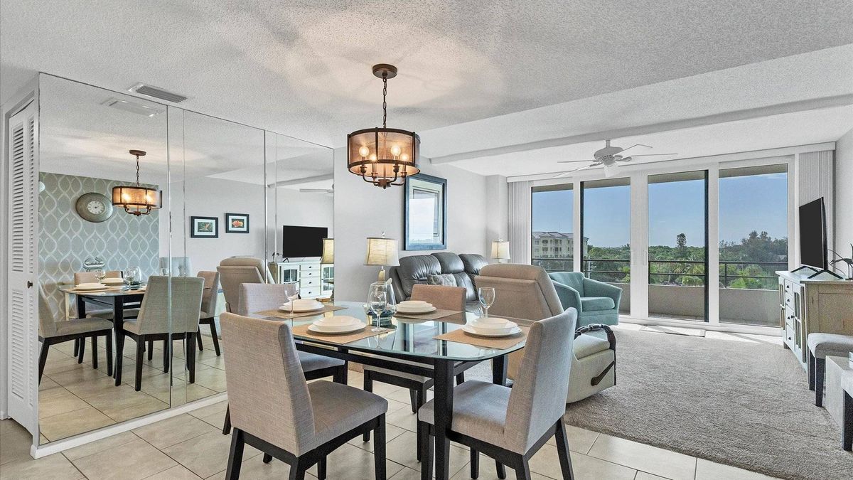 Dining Room (Angle)
