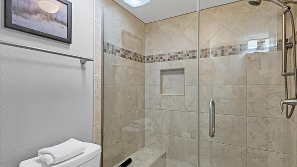 Master Bathroom (Angle)