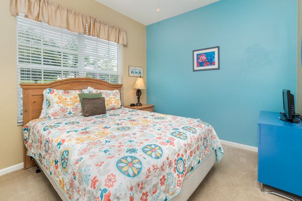 Queen Bedroom 3 Downstairs
Shared Bathroom-Shower