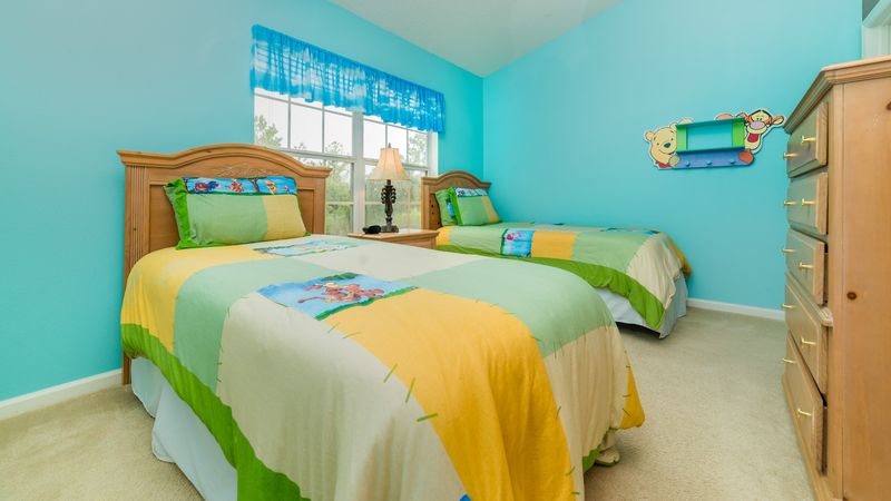 Two Twins Suite Bedroom 2 Upstairs