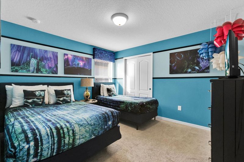Twin/Double Bedroom 5 Upstairs
Avatar Theme