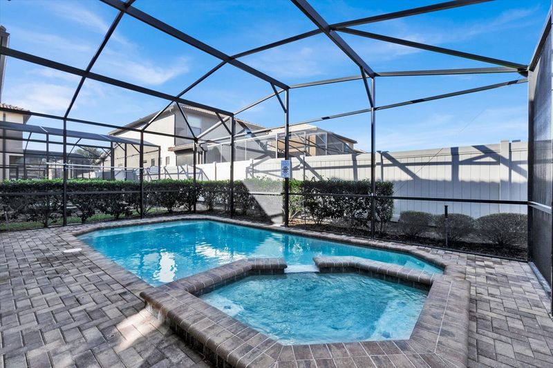 Pool/Spa
Pool Faces North