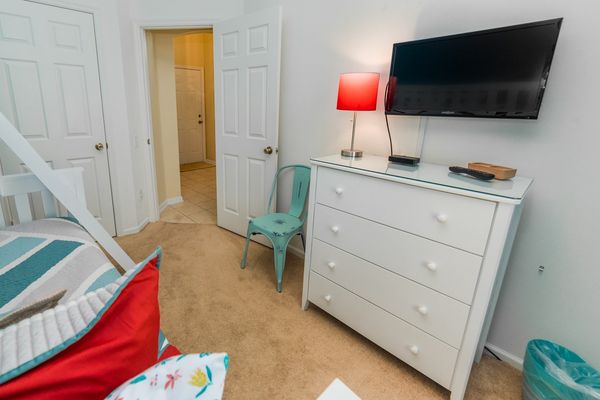 Twin/Double Bunk Bedroom 4 (Angle)
28" TV