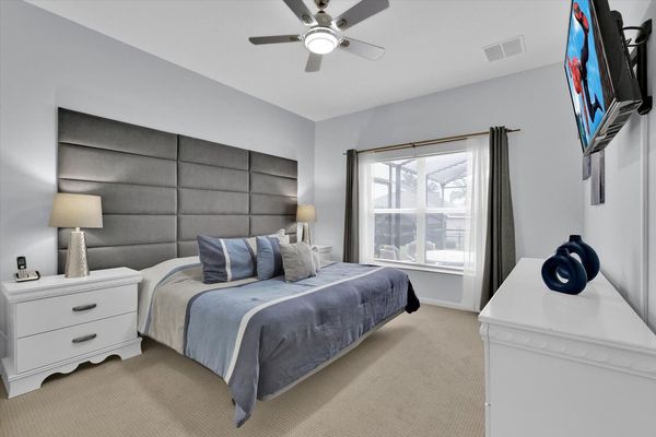 Master King Bedroom 1
Attached Bathroom