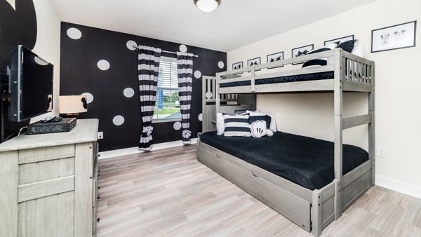 Twin/Full Bunk + Twin Trundle Bedroom 3  Upstairs
32" TV
