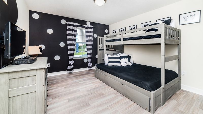 Twin/Full Bunk + Twin Trundle Bedroom 3  Upstairs
32" TV
