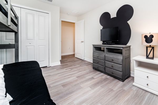 Twin/Double Bunk + Twin Trundle Bedroom 3 Upstairs
32" TV