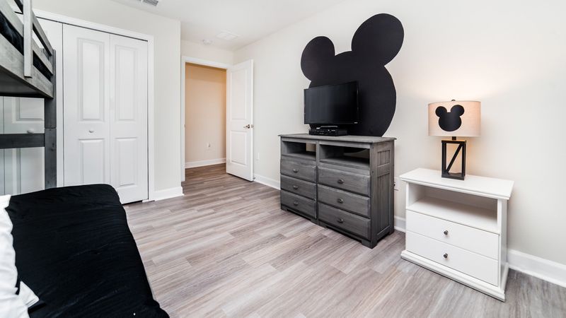 Twin/Double Bunk + Twin Trundle Bedroom 3 Upstairs
32" TV