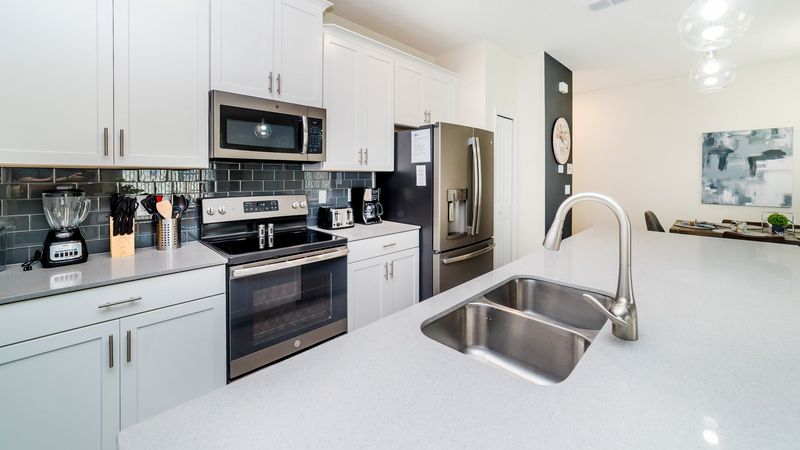 Kitchen (Angle)