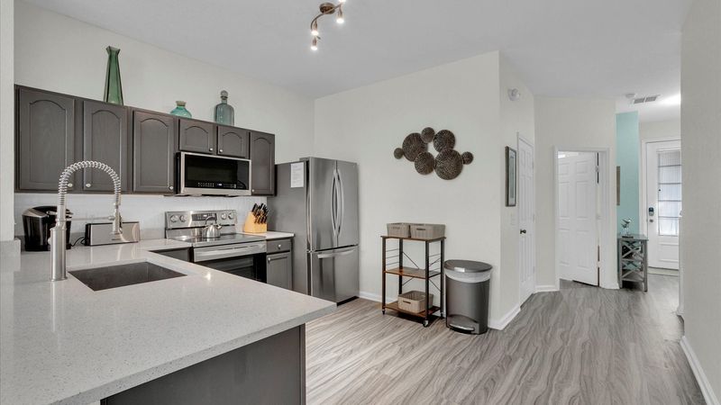 Kitchen (Angle)