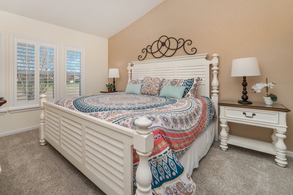 Master King Bedroom 1 Upstairs
Attached Bathroom
Tub/Shower Combo