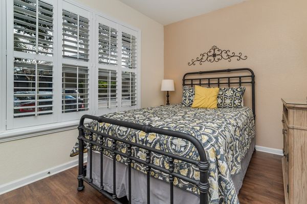 King Bedroom 3 Downstairs
Shared Bathroom
The queen bed has been changed to a king bed,