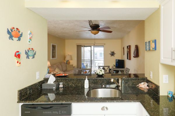 Lovely kitchen with plenty of counterspace
