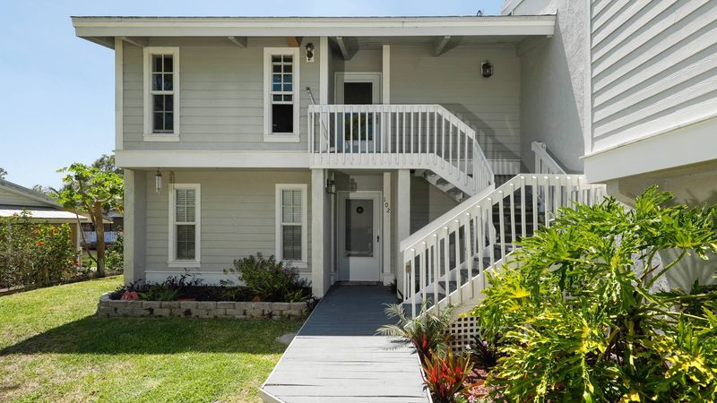 Exterior 2