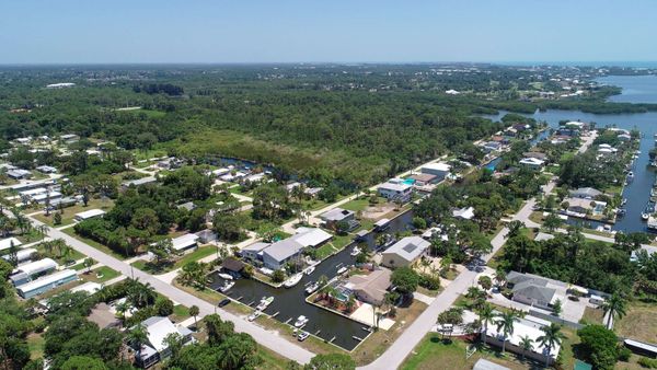 Aerial of Captains Quarters neighborhood in Englewood