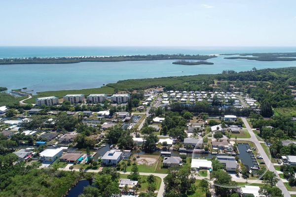 Aerial house location to Lemon Bay