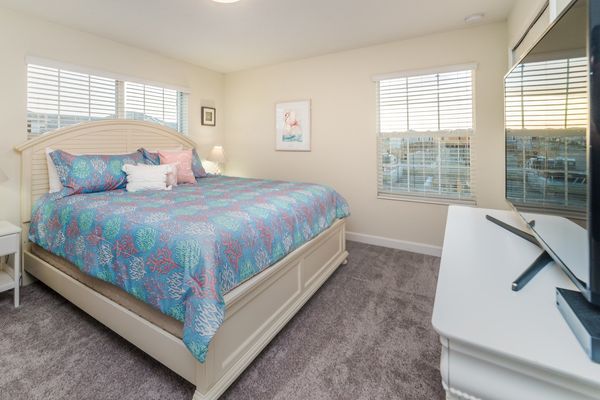 Master King bedroom 2 Upstairs
Attached Bathroom