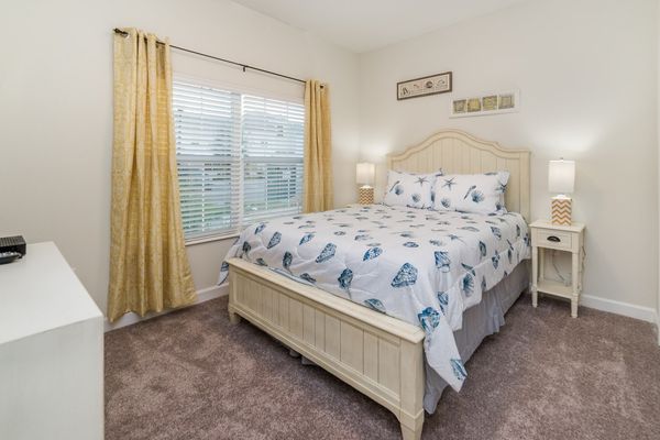 Queen Bedroom 4 downstairs