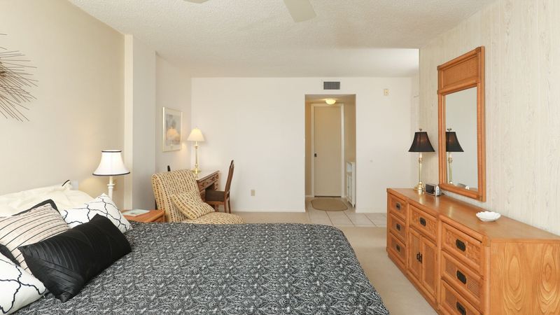 Bedroom #1