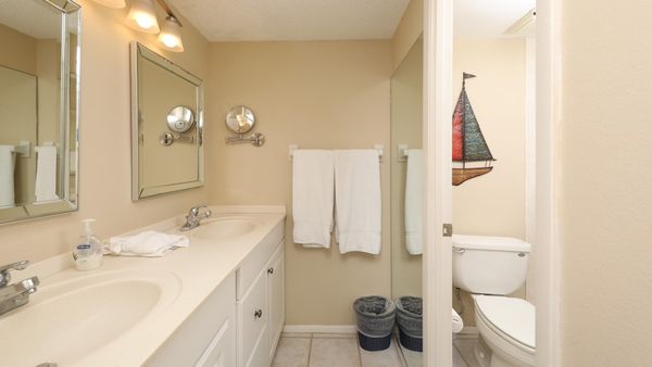 Bathroom #1
Walk-in Shower