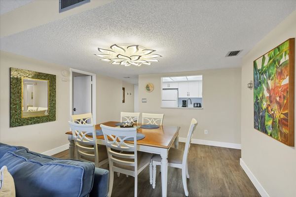 Dining table seats 6