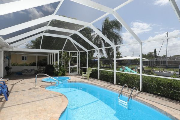 PoolPool & spa overlooking canal