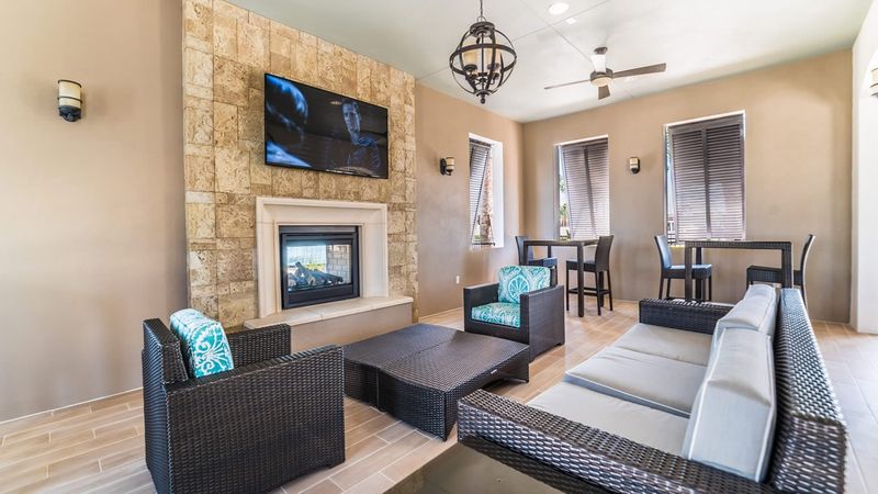 Poolside Lounge