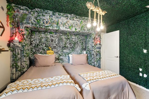 Two Twins Bedroom 6 Upstairs (Angle)