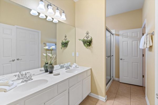 Master King Bathroom 1 Shower