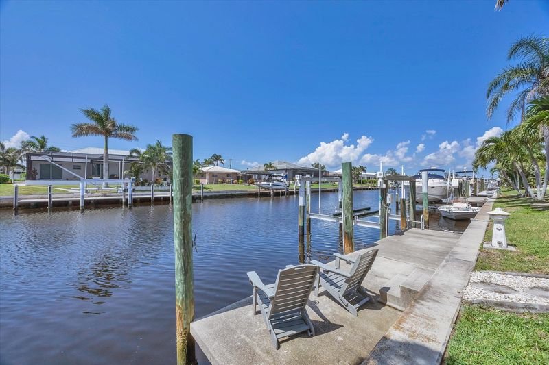 Boat dock (lift is not for guest use)Dock size: 30' x 6-1/2' with Power and Water