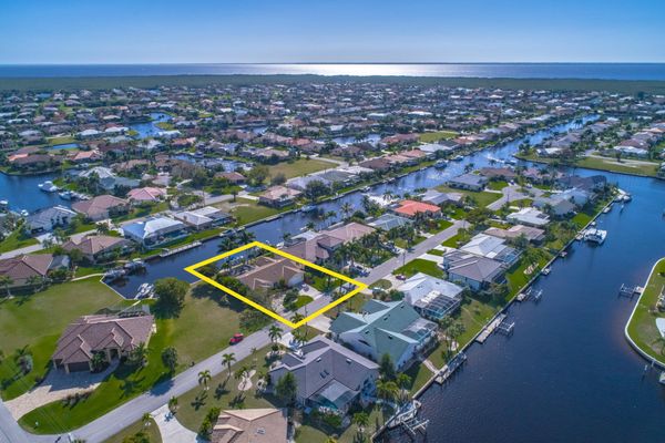 Aerial View Surrounding Canals (Boat lift not available)