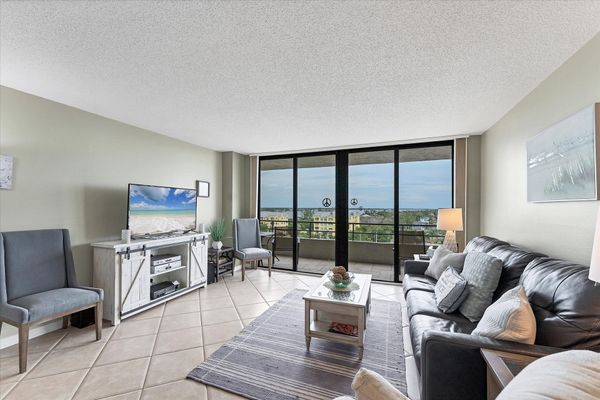 2 bedroom, 2 bathroom condo on Siesta Key