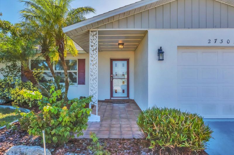 2 bedroom, 2 bathroom private pool home on canal