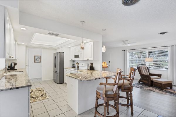 Fully-equipped kitchen