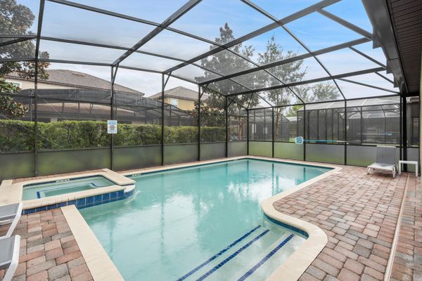 Pool / Spa Faces East