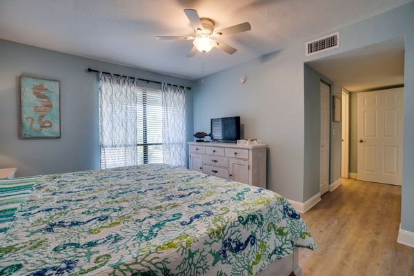 Primary Bedroom - King Bed