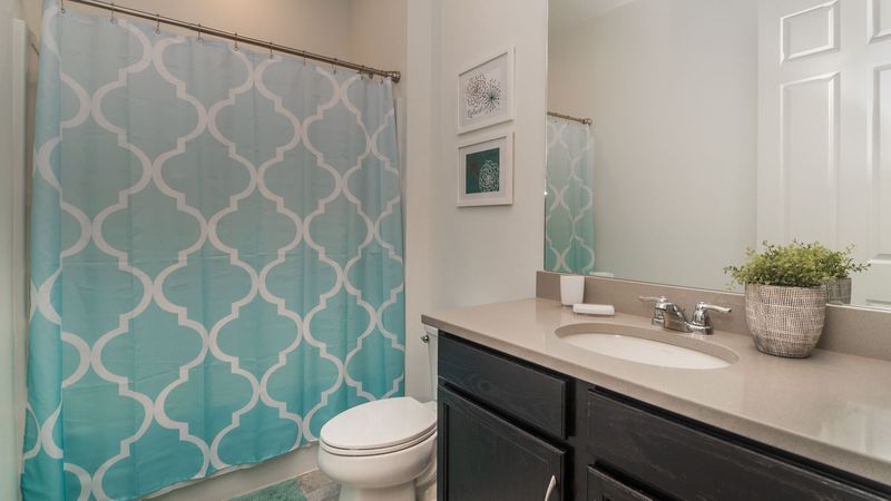 Hall Bathroom 2 Downstairs
Tub/Shower Combo