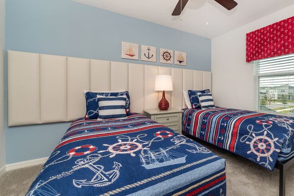 Twin/Twin Suite Bedroom 4 Upstairs
Attached Bathroom