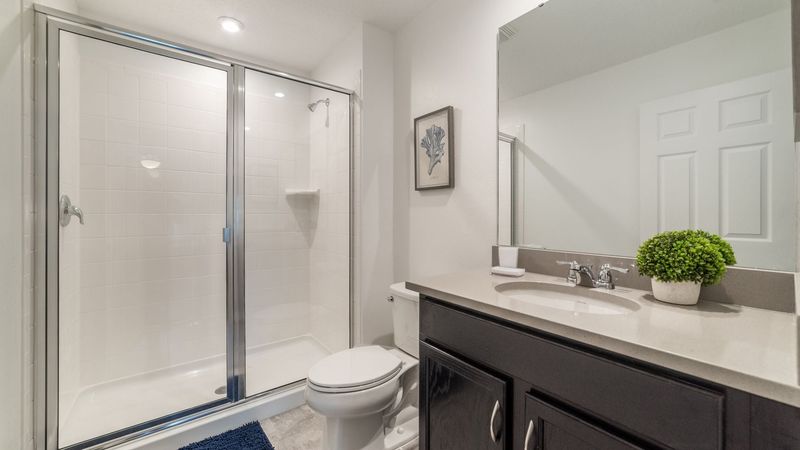 Twin/Twin Suite Bathroom 4
Shower