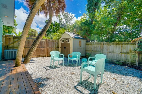 Outdoor Seating