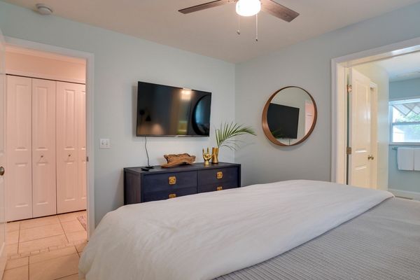 Primary Bedroom - King Bed