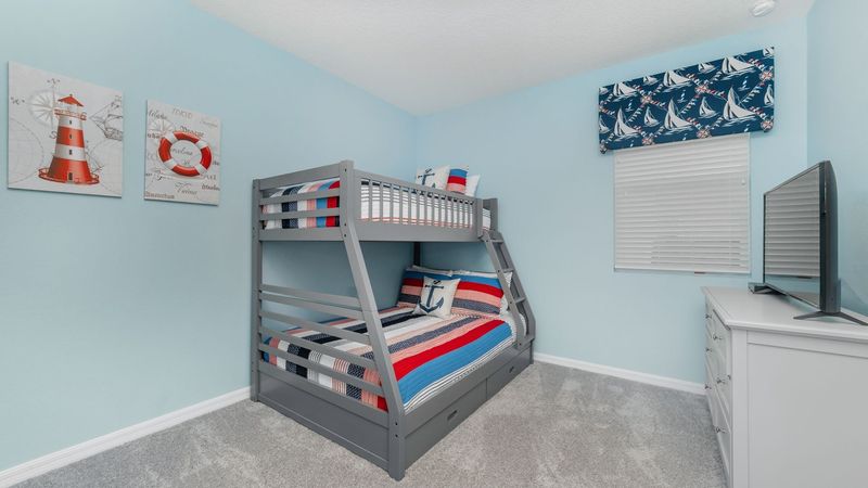 Twin/Double Bunk Bedroom 5
Upstairs Shared Bathroom  
Tub/Shower Combo
43" Smart TV