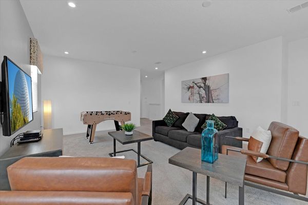 Loft (Angle)
55" Smart TV
Foosball