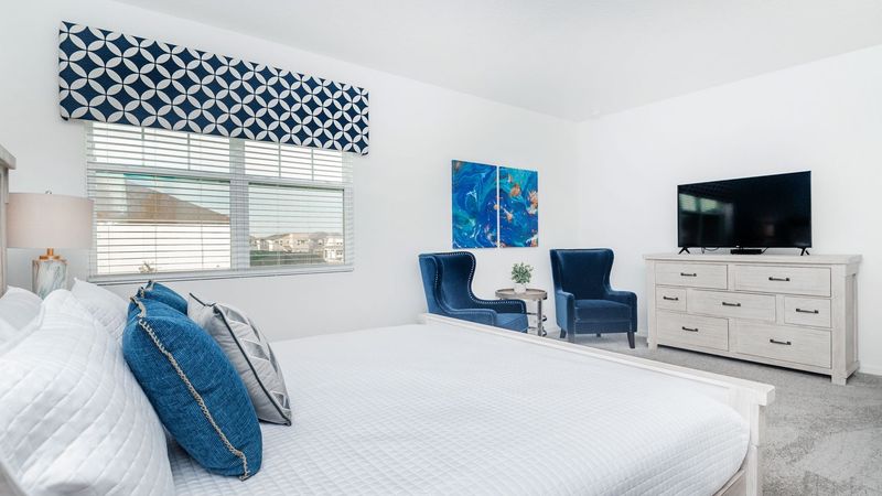 Master King Bedroom 2 (Angle)
50" Smart TV